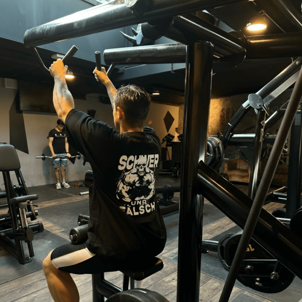 Schwer und falsch (Backprint) Oversize Blast