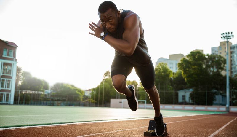 Schnellkrafttraining bei Ausdauersportarten Sprinter nach erfolgreichem Schnellkrafttraining